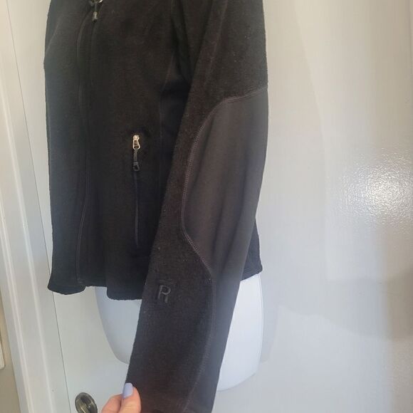 Patagonia super soft black jacket - Picture 5 of 9